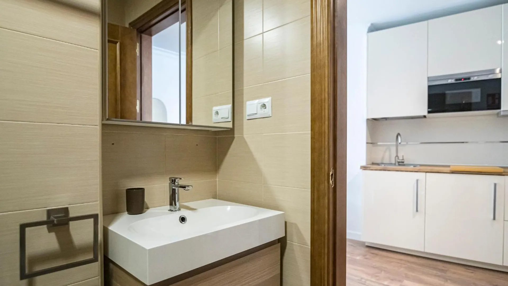 Carreteria Freshapartments By Bossh! Apartments Malaga